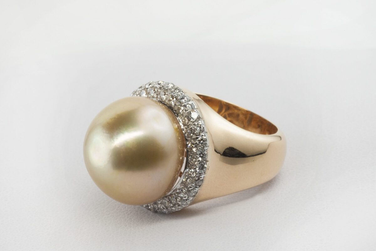 Anello con perla gialla | Gioielleria Montaldi