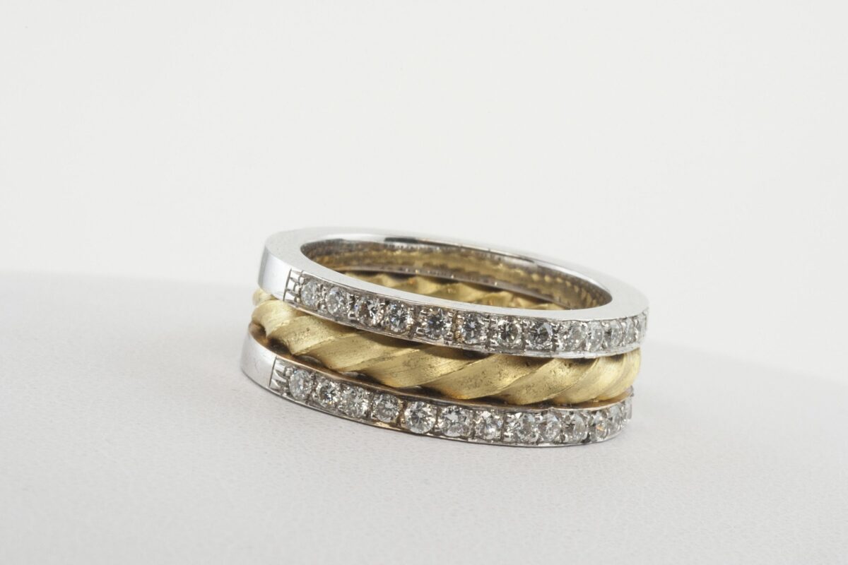 Anello con treccia | Gioielleria Montaldi