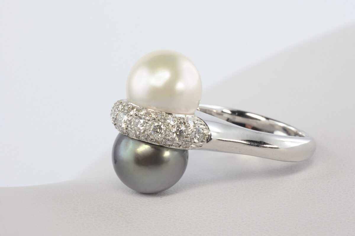 Anello Doppia Perla 01 | Gioielleria Montaldi